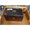 Image 1 : VINTAGE JEWELLERY BOX