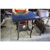 Image 1 : DARK WOOD TABLE