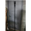 Image 2 : THE LORD OF THE RINGS STAFF OF SARUMAN REPLICA