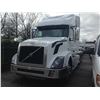 Image 2 : 2014 VOLVO D13, WHITE, TRUCK TRACTOR, DIESEL, AUTOMATIC, VIN#4V4NC9EH6EN153058, 629,511 MILES,