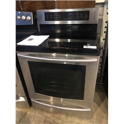 SAMSUNG 5.9 FT.³ INDUCTION RANGE WITH FLEX DUO CONVECTION OVEN