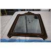 Image 2 : TWO TRADITIONAL STYLE WOOD FRAMED MIRRORS