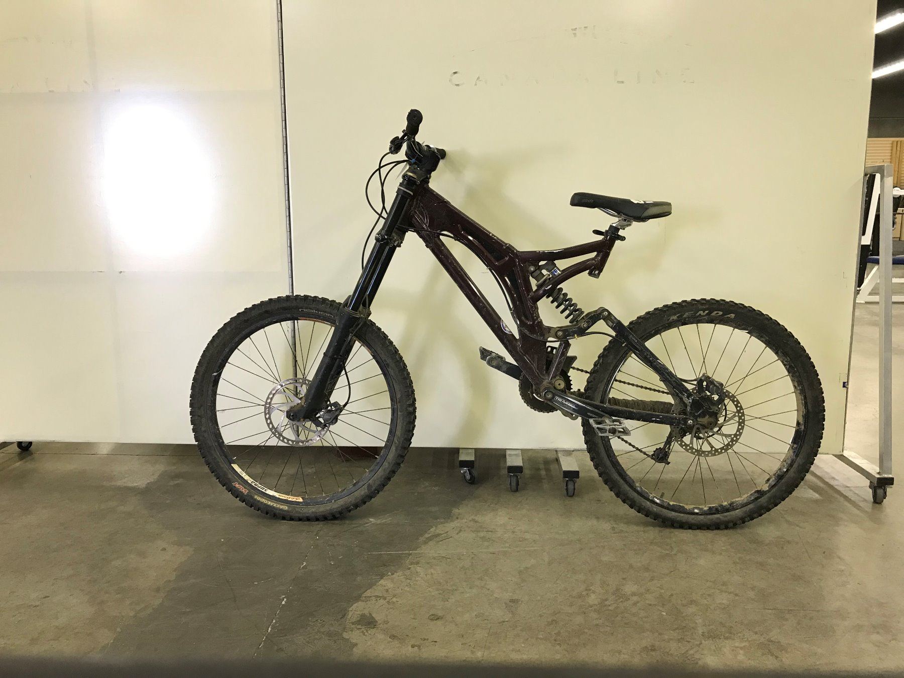 BURGUNDY NO NAME FULL SUSPENSION 8 SPEED MOUNTAIN BIKE - 32497082 1 BURGUNDY NO NAME FULL SUSPENSION 8 SPEED MOUNTAIN BIKE - 32497082 1