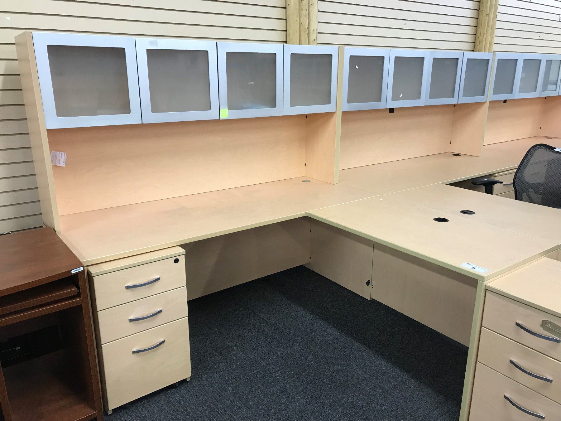 Maple 6x6 L Shape Computer Desk Comes With Frosted Glass Front
