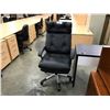 Image 2 : BLACK LEATHER TUFTED HI BACK EXECUTIVE CHAIR