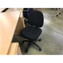 BLACK STENO CHAIR