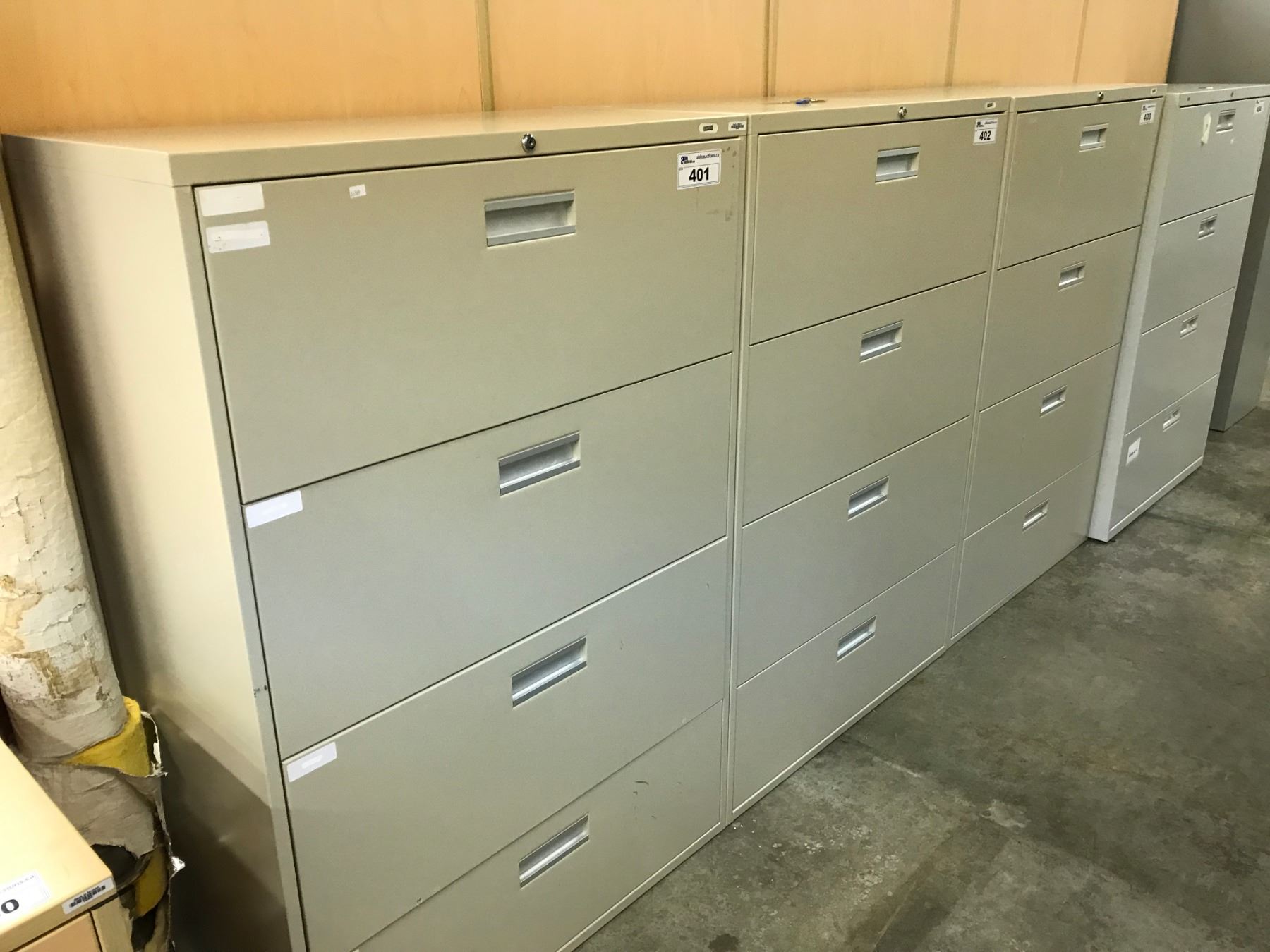 BEIGE 4 DRAWER LATERAL FILE