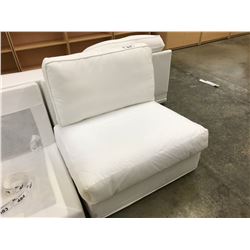 WHITE LOUNGE CHAIR