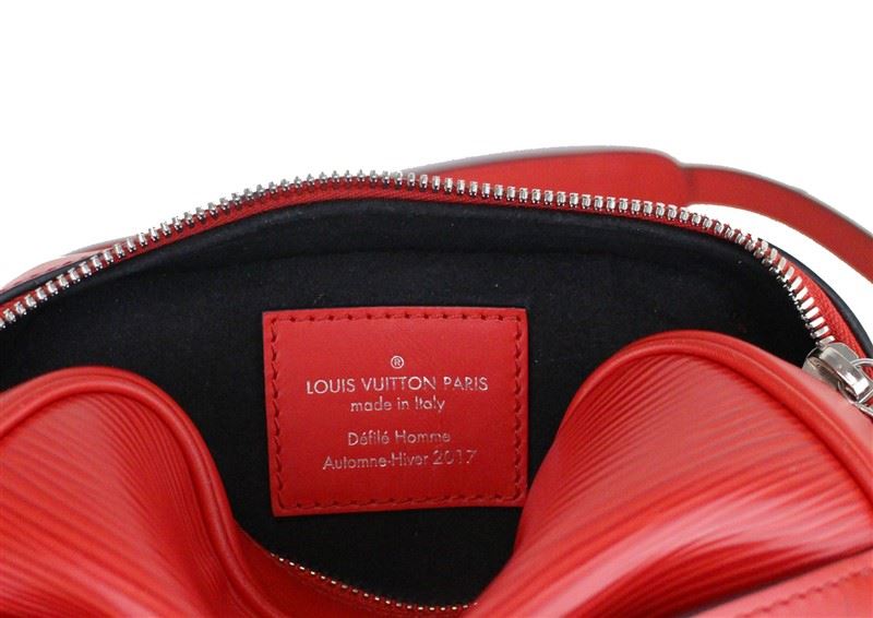 louis vuitton x supreme danube epi pm red