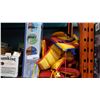 Image 1 : INTEX PUMP AND LIFE JACKETS