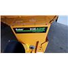 Image 2 : BAKER 912 E 8.0 HORSEPOWER CHIPPER/SHREDDERR
