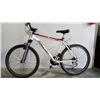 Image 1 : WHITE RALEIGH BIKE