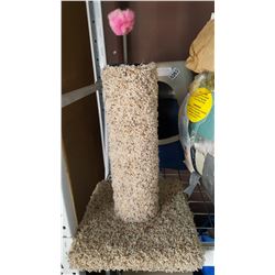 CAT SCRATCHING POST AND LITTER BOX