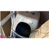 Image 2 : CAT SCRATCHING POST AND LITTER BOX