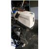 Image 1 : JOHNSON 6.0 HORSEPOWER BOAT MOTOR