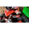 Image 3 : 4 MILWAUKEE CORDLESS TOOLS 2 BATTERIES AND A CHARGER