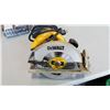 Image 1 : DEWALT CIRCULAR SAW