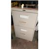 Image 2 : METAL 2 DRAWER FILING CABINET
