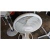Image 2 : WHITE FLOOR FAN