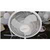 Image 2 : WHITE FLOOR FAN