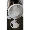 Image 2 : WHITE FLOOR FAN