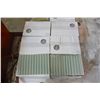 Image 2 : 10 BOXES OF GREY GLASS BACKSPLASH TILE