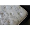 Image 2 : KING SIZE SERTA SPECIAL EDITION MATTRESS WITH SPLIT BOX