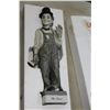 Image 2 : SIGNED LIMITED EDITION LAUREL AND HARDY 12 INCH CERAMIC FIGURES IN BOX