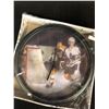 Image 1 : NEW IN PACKAGE FANCAVE SPORTS CLOCK BRUINS LEAFS