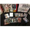 Image 2 : 2 BINDERS OF SPORTS CARDS ( BASEBALL AND HOCKEY)