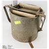 Image 1 : VINTAGE BUCKET WITH WRINGER