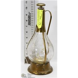 VINTAGE MUSICAL DECANTER - PLAYING HOW DRY I AM