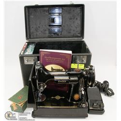 VINTAGE PORTABLE SINGER SEWING MACHINE IN CASE