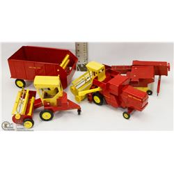 NEW HOLLAND ERTL DIECAST COLLECTION