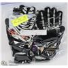 Image 1 : 6PK YOUTH HALLOWEEN GLOVES