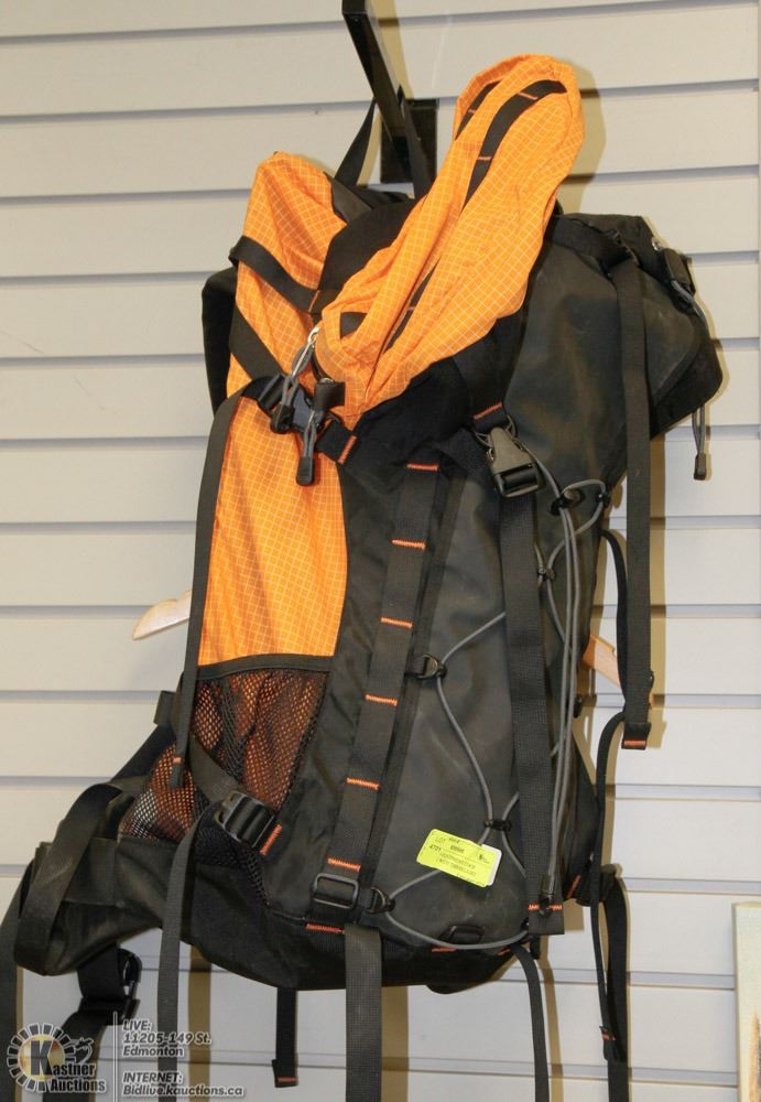 MOUNTAIN EQUIPMENT COOP BACKPACK WITH THINSELIGHT