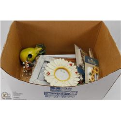 LOT OF 9 ASSORTED DECORATIVE FRAMES.