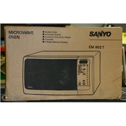 SANYO MICROWAVE OVEN EM802T