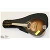Image 1 : 40/50S MANDOLIN WITH NEW STRINGS AND SOFT CASE.