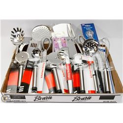 FLAT OF KITCHEN SUPPLIES