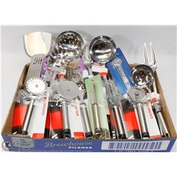 FLAT OF KITCHEN SUPPLIES