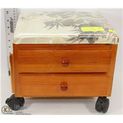 CHILD'S ROLLING WOOD CHEST STORAGE BENCH WITH