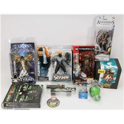 LOT OF COLLECTIBLE FIGURES IN BOX