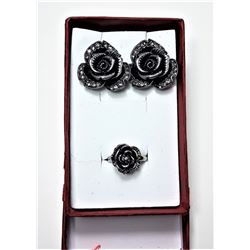 9 )  SILVER TONE & CLEAR CRYSTAL ROSE