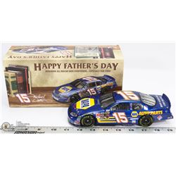 MICHAEL WALTRIP #15 NAPA  FATHERS DAY SPECIAL 2004