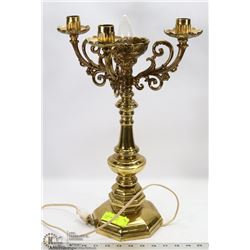 VINTAGE BRASS TABLE LAMP, NO GLOBE