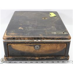 VINTAGE CASH BOX NO ADDING MACHINE