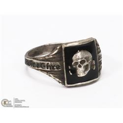 GERMAN WWII SS TOTENKOPF RING.