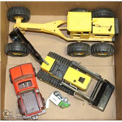 LARGE BOX W/4 VINTAGE PRESSED METAL