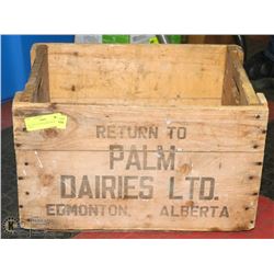 VINTAGE PALM DAIRIES MILK CRATE